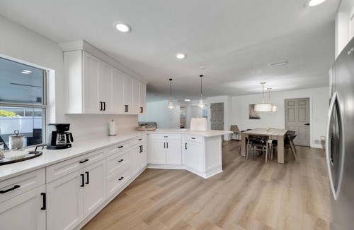 Seminole House | House ∙ 4 bedrooms ∙ 14 guests