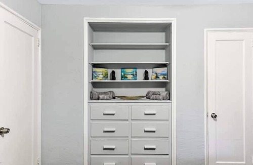 Highland Garden House | House close to restaurants, bars, beach
