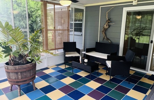 Crystal River House | House of Shells 🐚 Fenced yard, 🐶 friendly, 🔥 pit