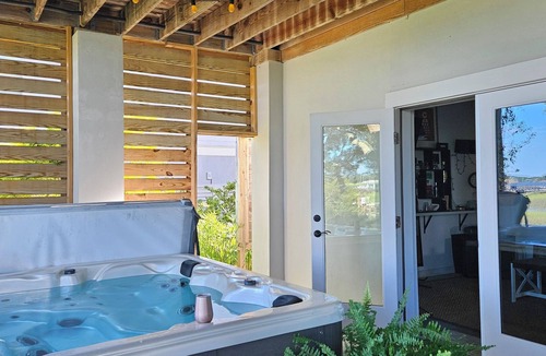 Charleston House | House on the Wando River with a great sunrise Limited times available
