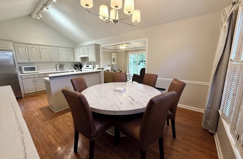 Greer House | House Plus Apartment in Top Location