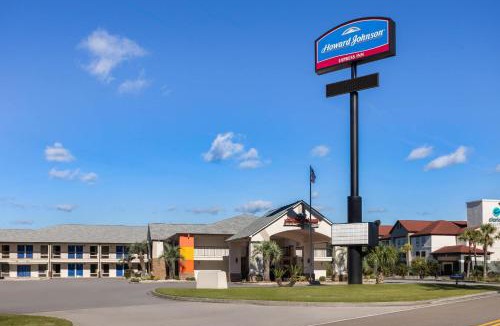 Savannah Hotel | Howard Johnson by Wyndham Savannah GA