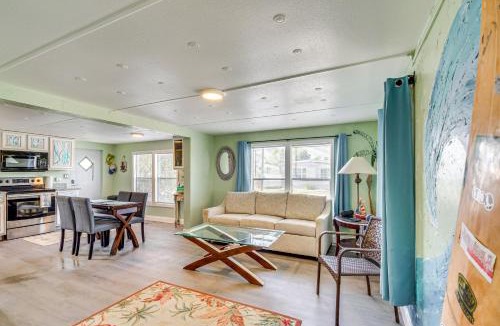 Vista Del Mar House | Hudson Home with Dock on Canal about 1 Mi to Beach!