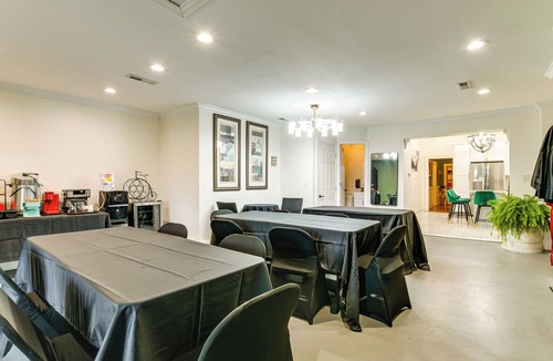 Woodruff House | Huge Group Retreat Near Woodruff BMW & Greenville!