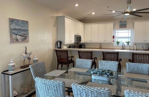 North Captiva House | HUGE LUXE HOUZ/ELEVATOR/PRIVATE POOL&BEACH ACCESS/+ CLUB AMENITIES/PETS/2CARTS!