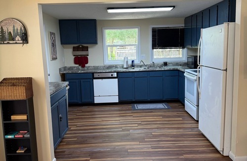 Fort McCoy House | HUNTING & FISHING COTTAGE WITH SCREENED POOL IN THE OCALA NATIONAL FOREST!