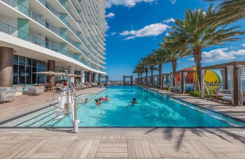 Hollywood South Central Beach Apartment | Hyde Beach Luxury Condo-Resort Condo