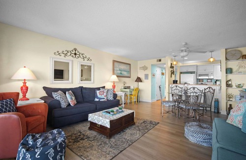 Saint Helena Island Villa | Hyp-Nautic Views, Cozy 1 BR/1.5 BA Condo 729 N Hampton Court