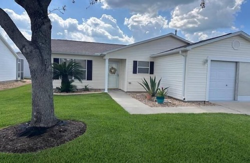 Duval House | Ideal 3 bedroom/2 bath Village of Ashland near Lake Sumter!