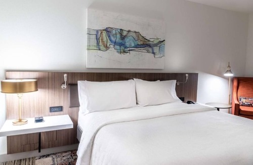 North Little Rock Hotel | Ideal Spot for Business or Leisure Near Downtown & Burns Park