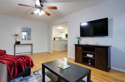 Greenville House | Ideally Located Jersey City Home, 8 Mi to NYC