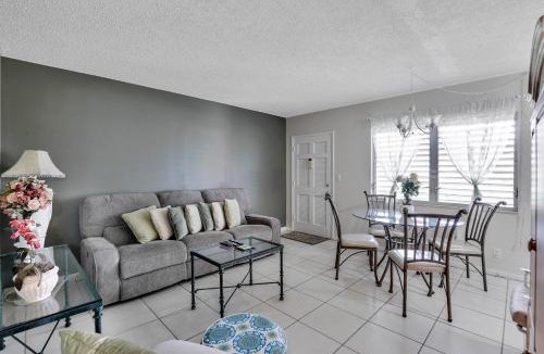 Marco Island House | Idyllic condo with brief walk to beach and restaurants