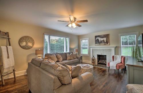 Athens House | Idyllic Getaway w/Deck ~ 4 Mi to Dtwn Athens