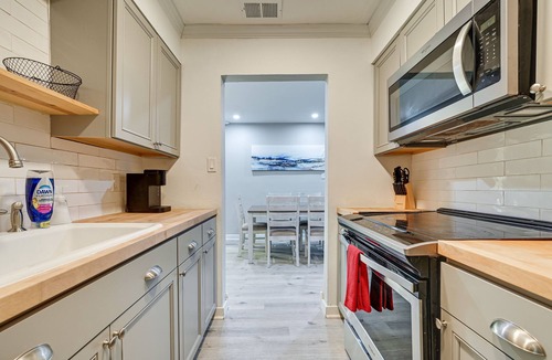 Oldsmar House | Idyllic Oldsmar Vacation Rental: 1 Mi to Beach!