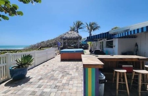 Indian River Oaks House | Iguana Azul - Beachfront Getaway - Sunrises, Fishing, Surfing & Rocket Launches!