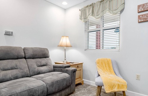 Bluff City Condo | Immaculate condo DIRECTLY across from Bristol Motor Speedway!