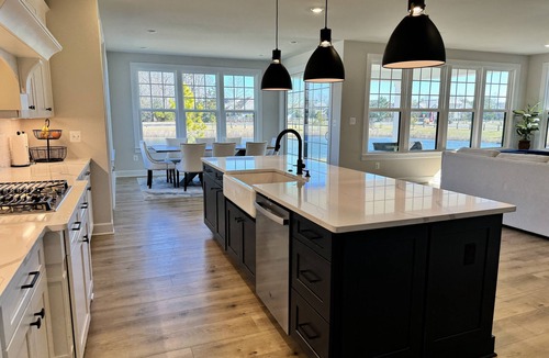 Rehoboth Beach House | Immaculate New 5 Bedroom House w/4 bathrooms