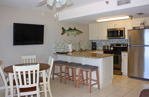 Daytona Beach Shores Condo | *Immaculate Ocean Front Condo w/great Rates at the Sunglow* in Daytona Beach