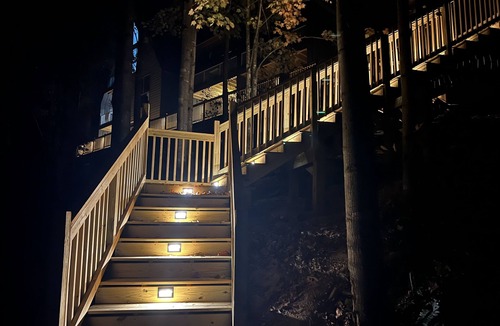 Hendersonville Apartment | In the Tree's Studio @ Skylaranna Resort