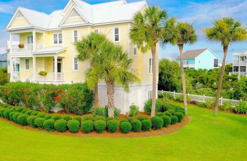 Beachwalk House | Incredible Water Views and Golf Cart