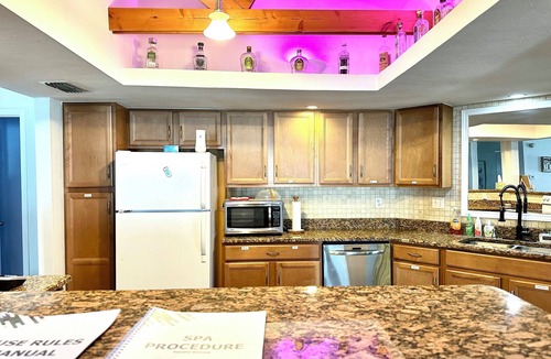 Pinebrook Estates House | Indian Rock Beach - [RelaxationSpa - Working Space - EVCharge]