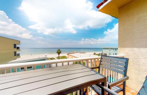 Independence Square Apartment | Indian Sunset Beach 7