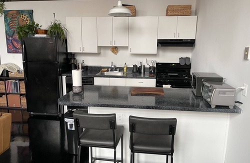 East Side Apartment | Industrial 1-Bdr Loft with tons of light, 5-min from Beltline!