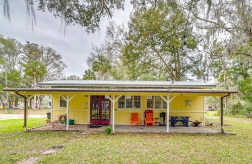 Inglis Apartment | Inglis Studio Home with Covered Patio and Grill!
