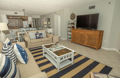 Holiday Isle Apartment | Inlet Reef 304 Destin Condo