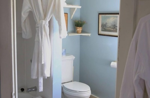Warwick House | Inn at Stony Creek