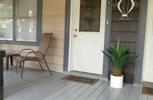East Side Apartment | Intown 1-bedroom apartment with AC and WiFi in fabulous Atlanta