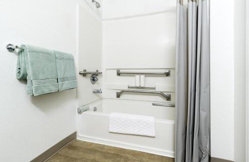 Conyers Hotel | InTown Suites Extended Stay Atlanta GA - Conyers
