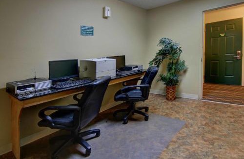 Marietta Hotel | InTown Suites Extended Stay Marietta GA - Roswell Rd