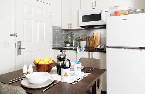 Gwinnett Place Hotel | Intown Suites Extended Stay - Atlanta GA- Duluth