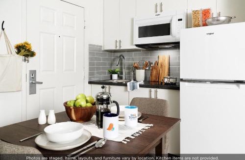 Orange Park Hotel | InTown Suites Extended Stay Jacksonville FL - Orange Park