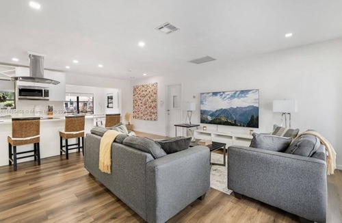 Pompano Isles Villa | Intracoastal Villa in Pompano Beach