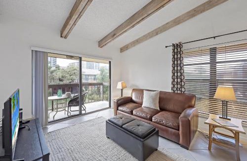 Marco Island House | Inviting condo with pool just a steps from the beach