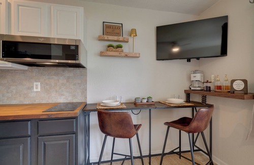 Ironton Apartment | Ironton Hub: Near Elephant Rocks & Shut-ins