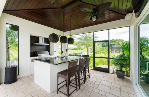 Pine Valley House | Island Breeze