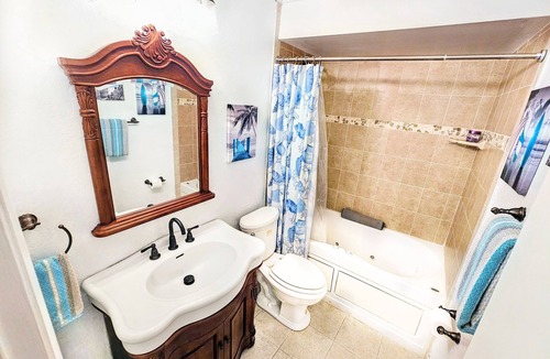 Ormond-by-the-Sea House | Island Dream Getaway - Beachfront 2BR/2BA & Pool