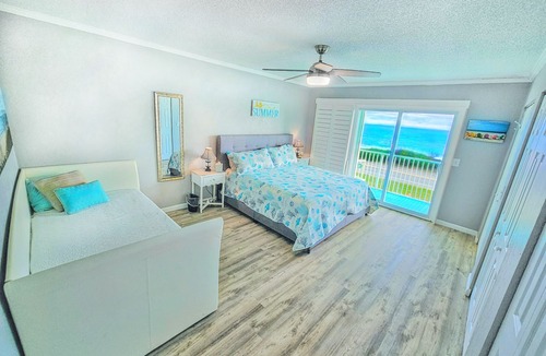 Ormond-by-the-Sea House | Island Dream Getaway - Beachfront 2BR/2BA & Pool