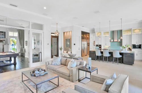 Island Estate House | Island Estate Waterfront Villa