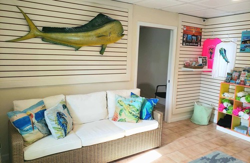 Little Torch Key Hotel | Island Getaway | w/Beach, Pool, Kayaks, Lawn Games & Breakfast Included!