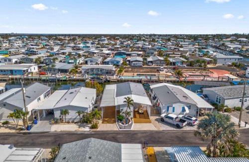 Saint James City House | Island Getaway