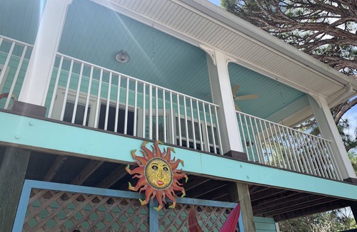 Saint James City House | Island Home within the Pines and Palms; Kayaks, Bikes, and Inviting Porches~