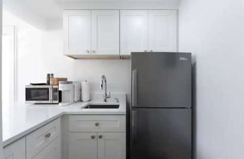 Palm Beach - West Palm Beach House | Island Newly Renovated 1 BR- King Bed