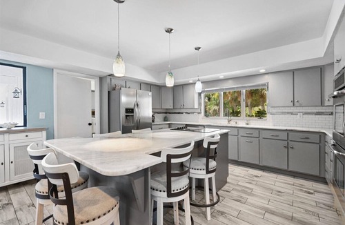 Nokomis House | Island Pool House on exclusive Casey Key in South Sarasota.