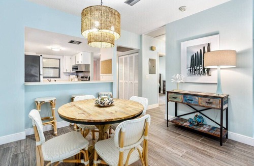 Daytona Beach Condo | Island Time Oasis Pool Walk to Beach & Balcony