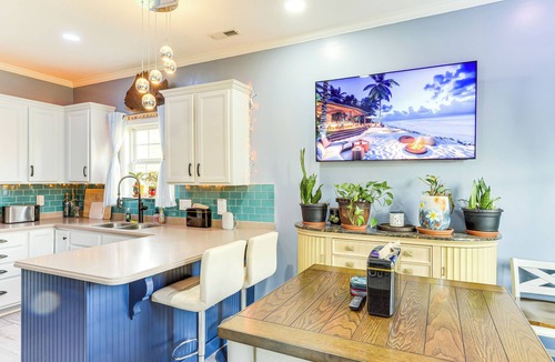 Murfreesboro House | Island Vibes: Home w/Fire Pit in Murfreesboro!