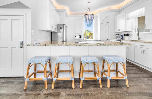 Treasure Beach Village House | Isle Dream - a premier beachfront retreat in the gated Plantation community!